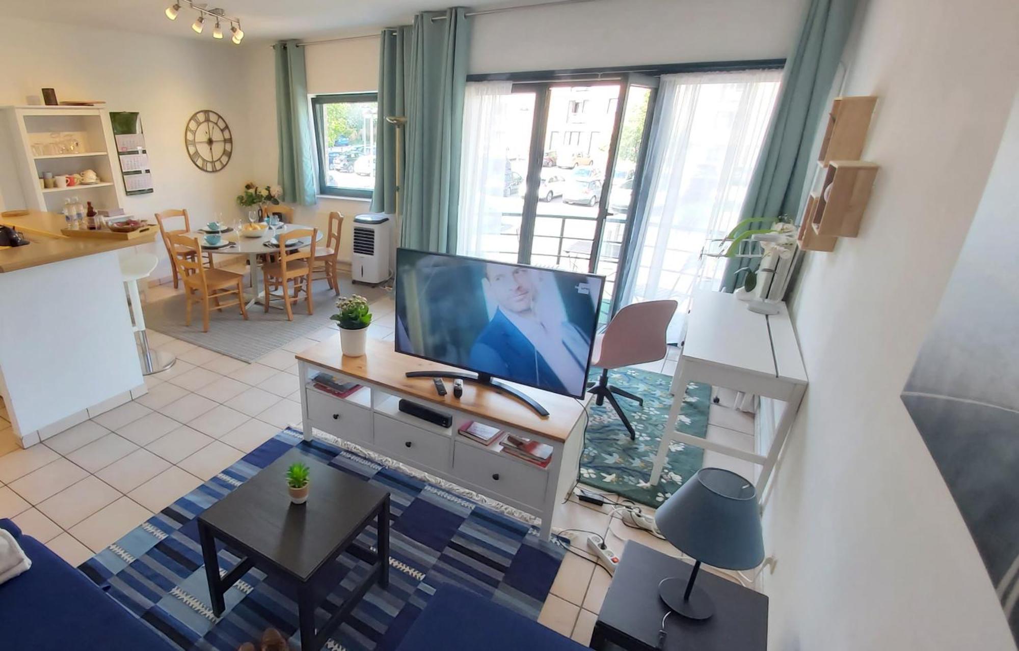 Lln Lodge Louvain-la-Neuve Luaran gambar